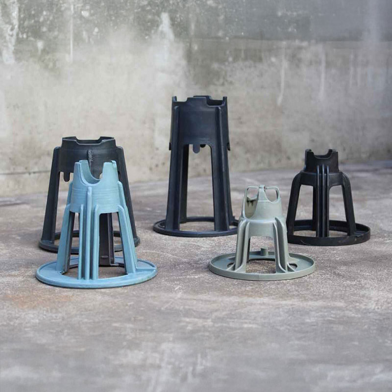 Plastic bar chairs for reinforcement